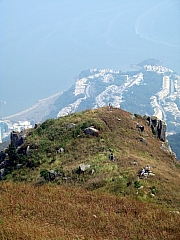 PA210098.JPG (184600 bytes)