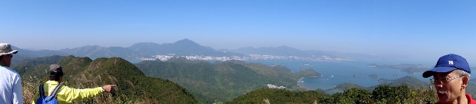 PC110094-1.JPG (420940 bytes)