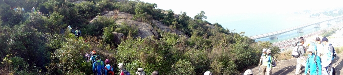 PC160016-1.JPG (785719 bytes)