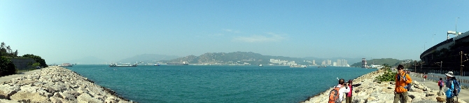 PC230161-1.JPG (469577 bytes)