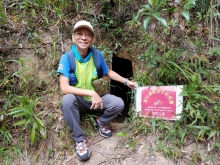 Thumbnail of PB020044.jpg