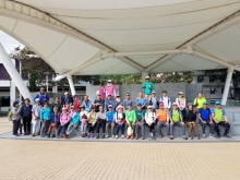 PB230009.jpg (372731 bytes)