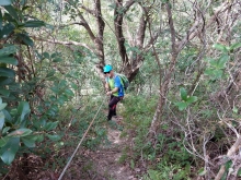 PB230018.jpg (743471 bytes)