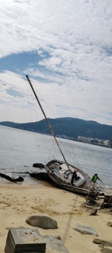 Thumbnail of pic_Derek_Wong_013.jpg