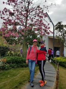 PB300004.jpg (508664 bytes)