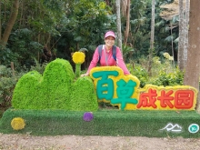 PB300034.jpg (661754 bytes)