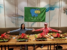 PB300073.jpg (296451 bytes)