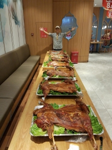 PB300088.jpg (350290 bytes)