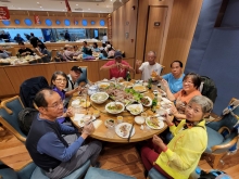 PB300092.jpg (369523 bytes)