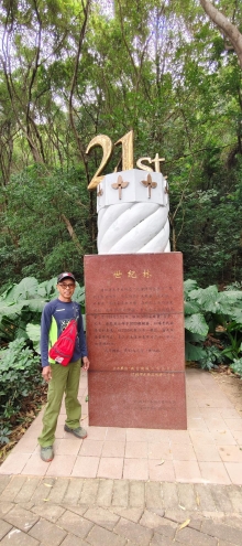 Thumbnail of pic_Derek_Wong_099.jpg