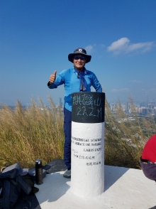 PC280021.jpg (273067 bytes)