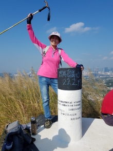 PC280023.jpg (305272 bytes)