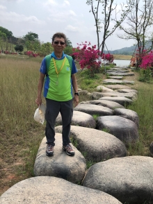 P3220069.JPG (483177 bytes)