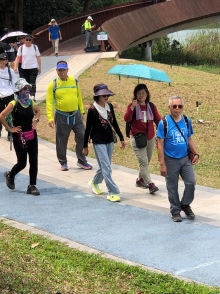 P3220084.JPG (458520 bytes)