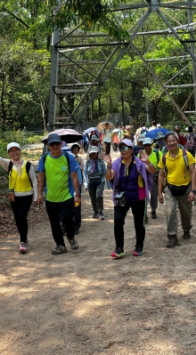 Thumbnail of pic_Dicky_Poon_002.JPG