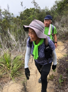 P3290031.JPG (587705 bytes)