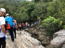 P3290097.JPG (619445 bytes)