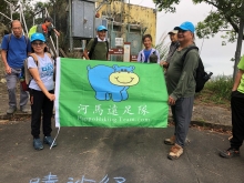 P4050003.JPG (424312 bytes)