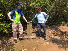 Thumbnail of P4190032.JPG