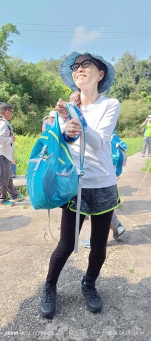 Thumbnail of pic_Mingle_Tam_006.jpg