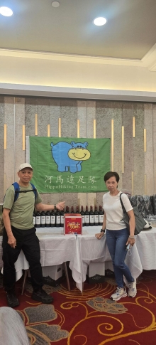 pic_cw_Ho_001.jpg (191393 bytes)