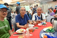 pic_cw_Ho_073.JPG (258516 bytes)