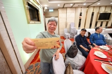 pic_cw_Ho_111.JPG (256095 bytes)