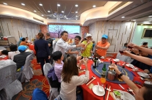 pic_cw_Ho_176.JPG (319158 bytes)