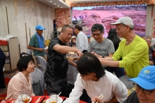 pic_cw_Ho_182.JPG (223813 bytes)