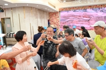 pic_cw_Ho_183.JPG (224716 bytes)