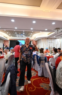 pic_cw_Ho_190.JPG (236858 bytes)