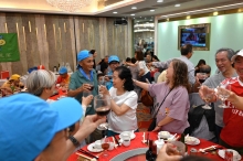 pic_cw_Ho_205.JPG (266096 bytes)